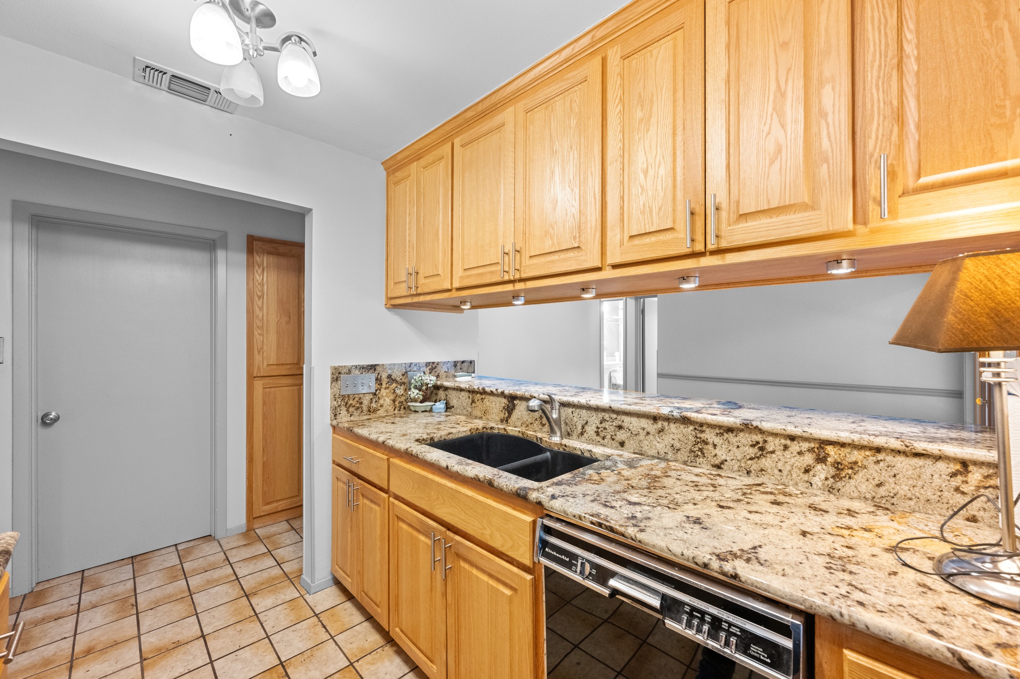 2506 Redleaf Lane Austin, TX 78745 - Photo 8 of 27 Kitchen