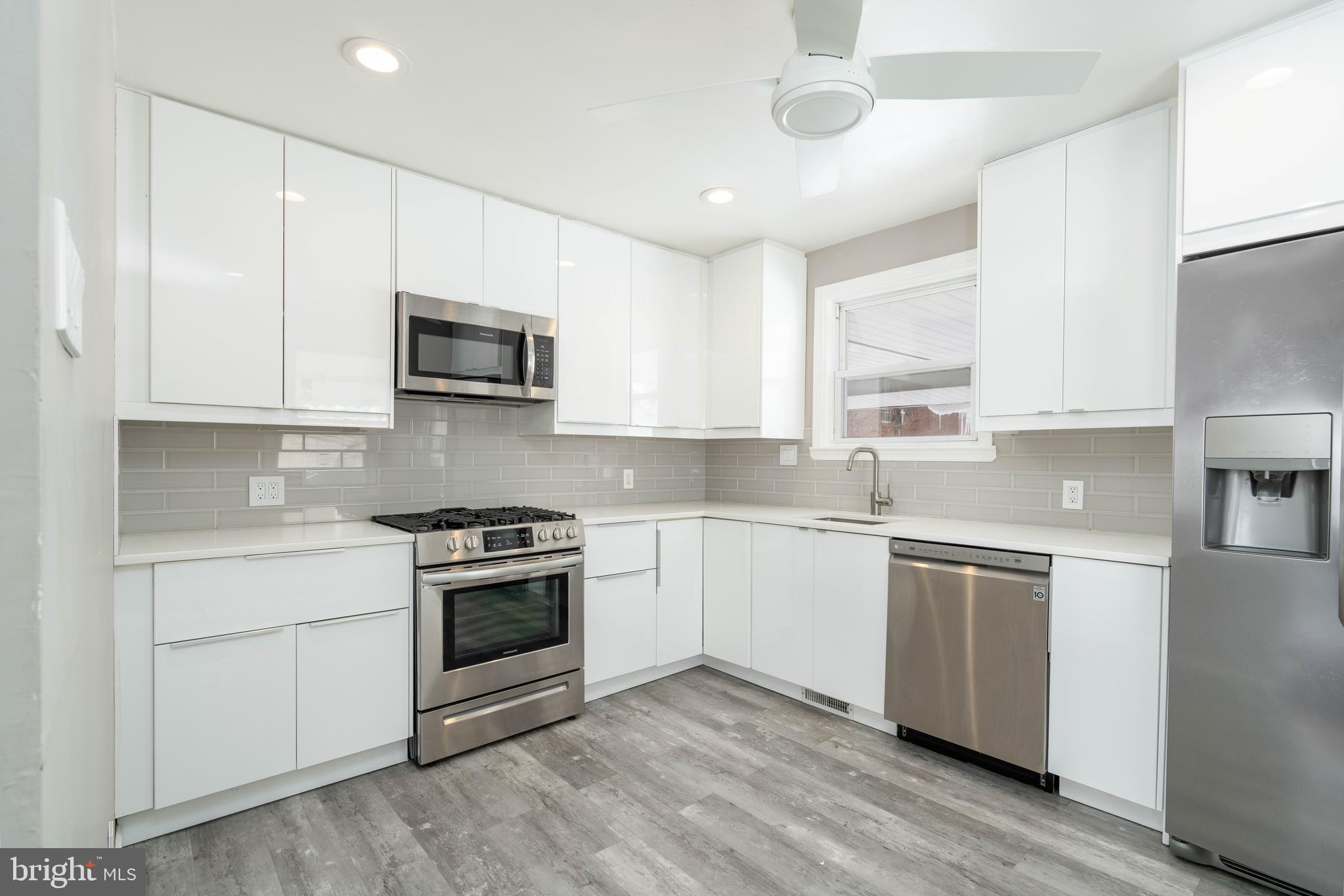 3222 Primrose Road Philadelphia, PA 19114 - Photo 10 of 35 Ktchen