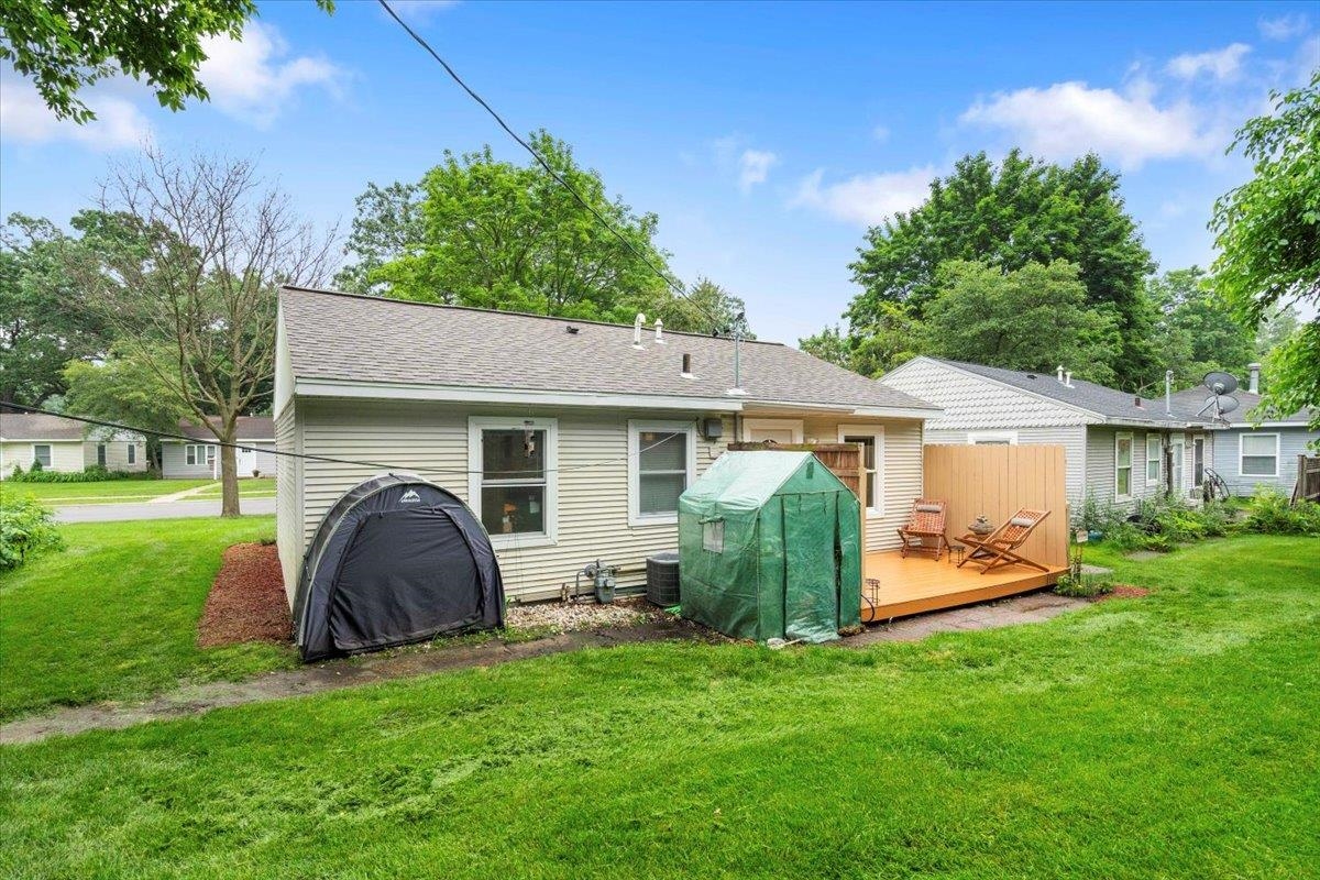 36 Craig Avenue Madison, WI 53705 - Photo 21 of 28