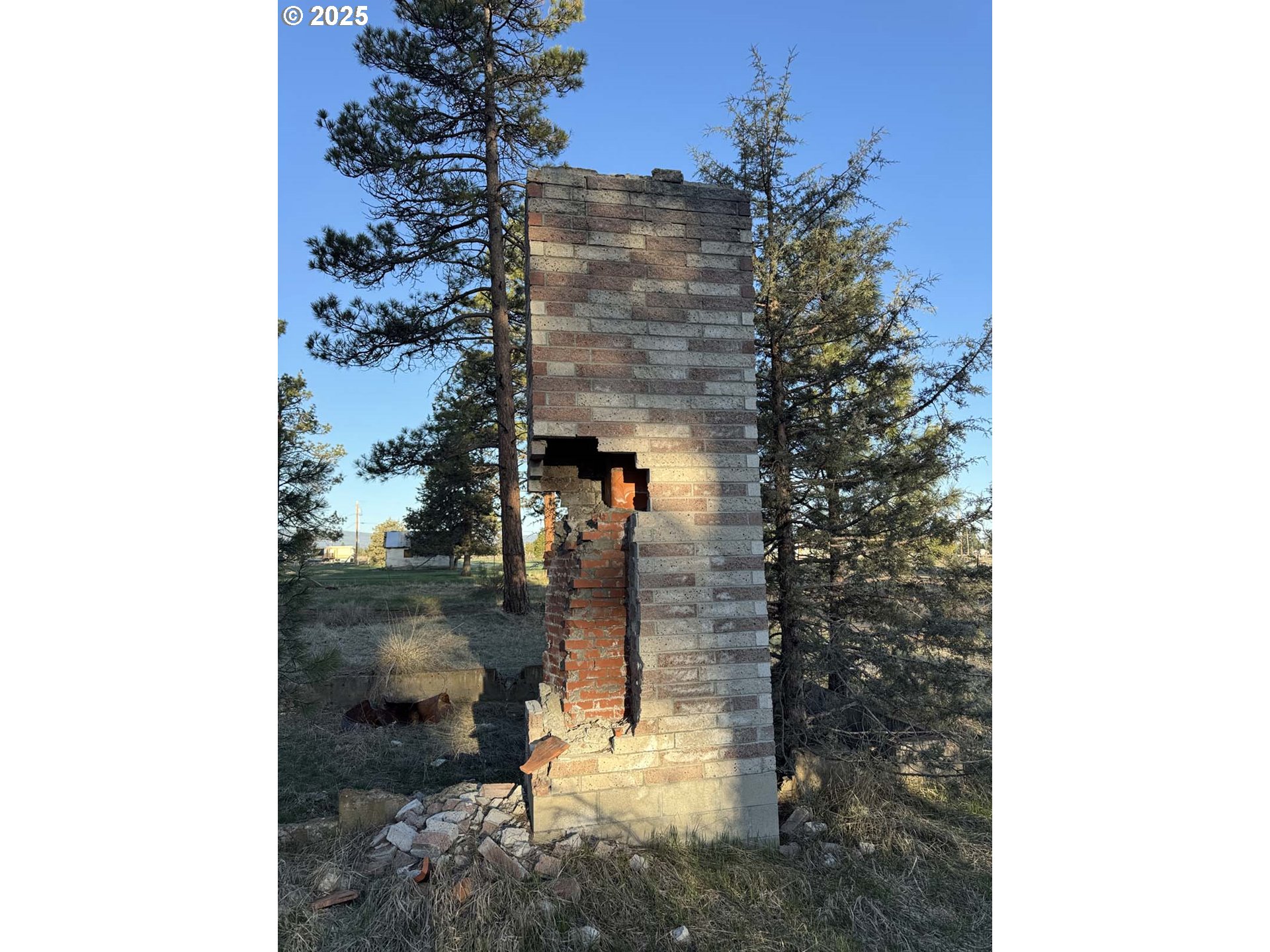 8th Avenue, Unit TL 1400 Sprague River, OR 97639 - Photo 9 of 24 a view of a yard in front of a house