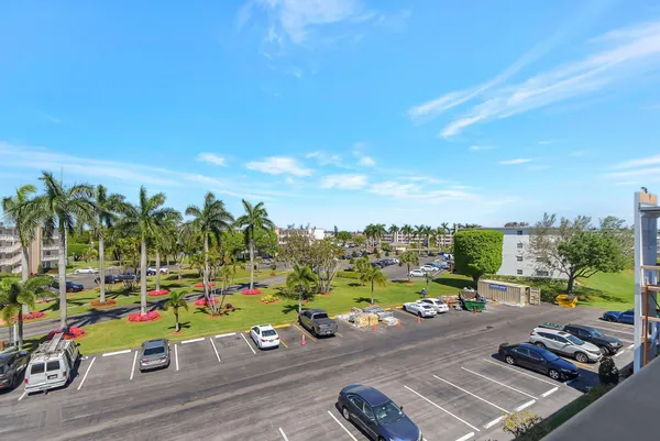 $1,775 | 4015 Cornwall East, Boca Raton, FL 33434