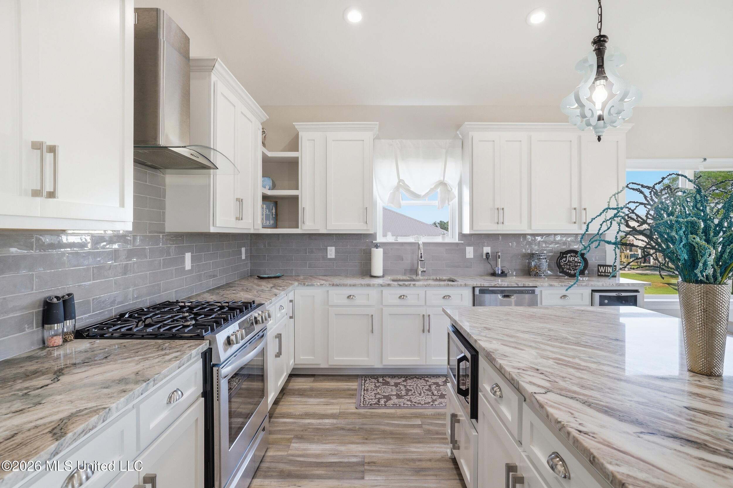 10093 East Shorecrest Road Biloxi, MS 39532 - Photo 15 of 56 27_r6__5291