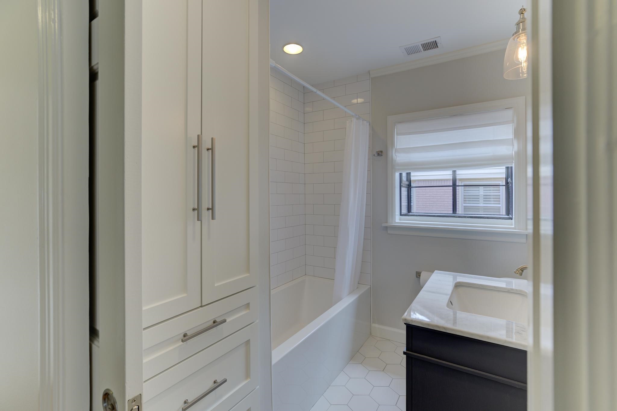 221 Wallace Road Memphis, TN 38117 - Photo 19 of 25 Gallery Image 19
