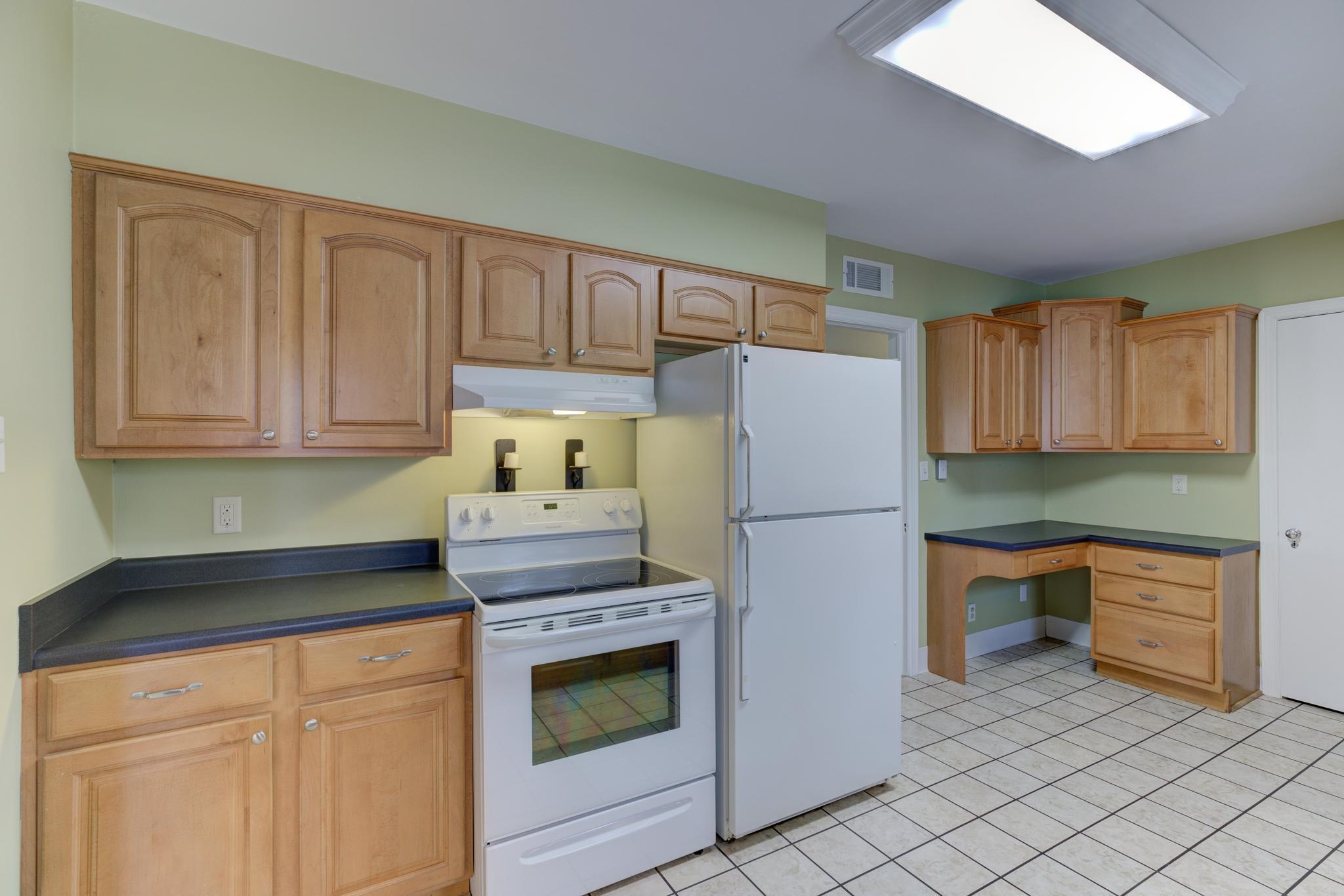 221 Wallace Road Memphis, TN 38117 - Photo 9 of 25 Gallery Image 9