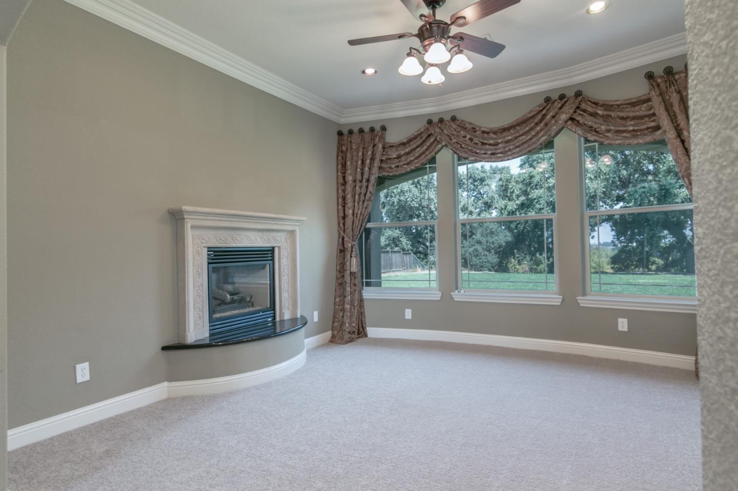3189 Golf Links Road Ceres, CA 95307 - Photo 9 of 31 Gallery Image 9