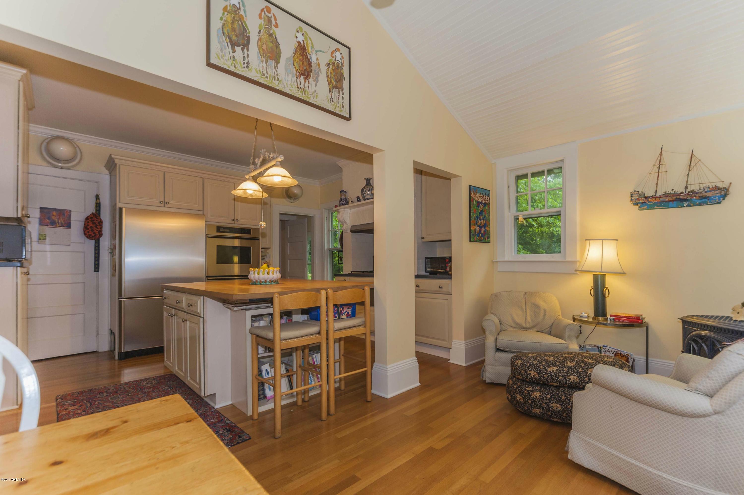 33 Hillside Road Greenwich, CT 06830 - Photo 6 of 22 4