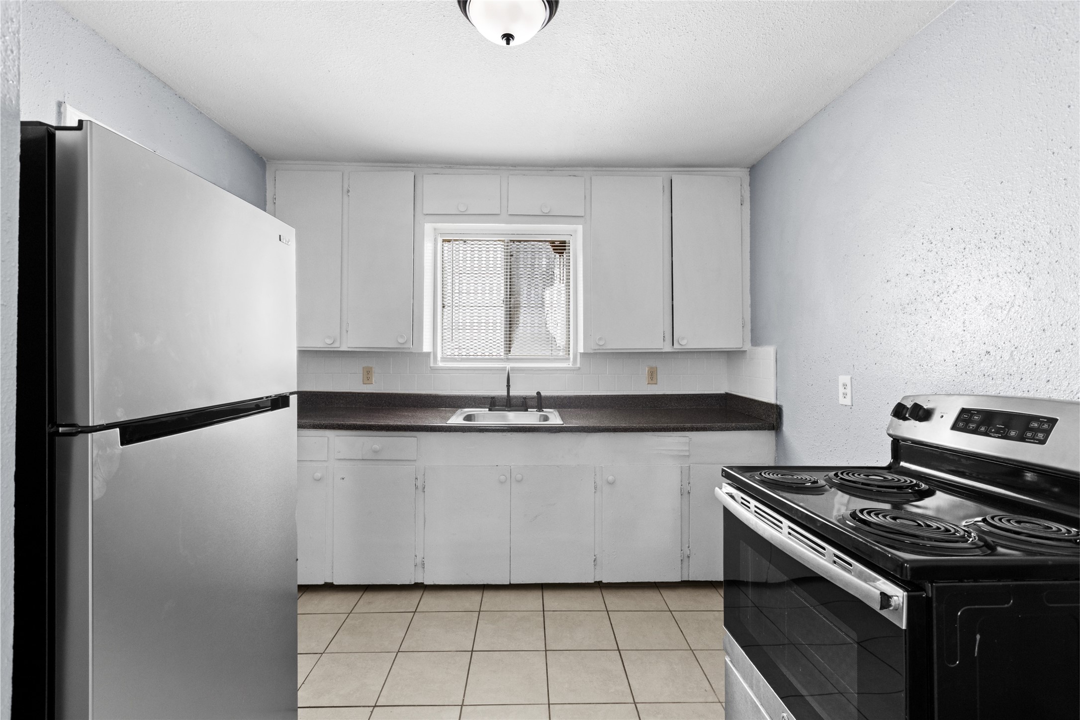 5722 Pickfair Street, Unit 2 Houston, TX 77026 - Photo 3 of 13