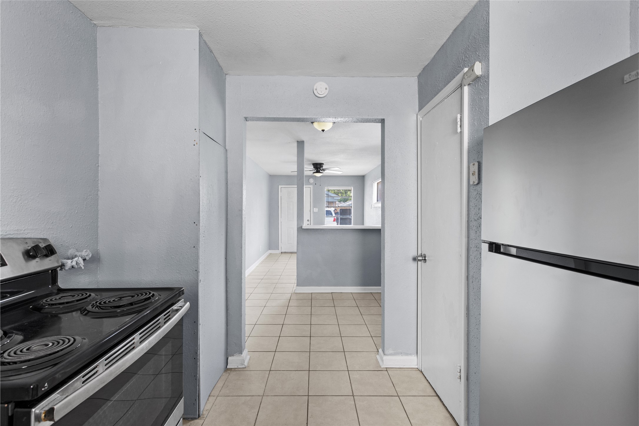 5722 Pickfair Street, Unit 2 Houston, TX 77026 - Photo 4 of 13