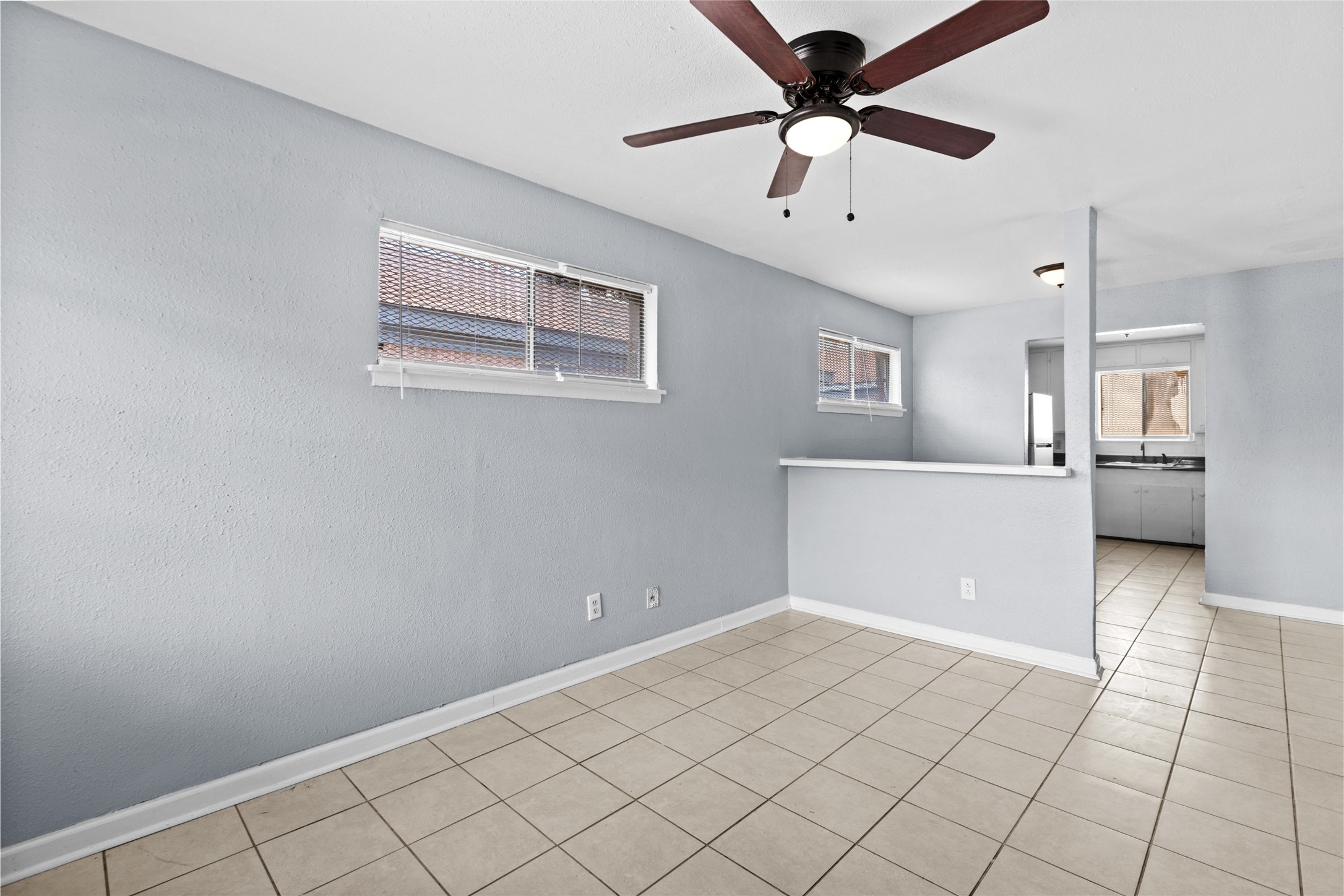 5722 Pickfair Street, Unit 2 Houston, TX 77026 - Photo 6 of 13