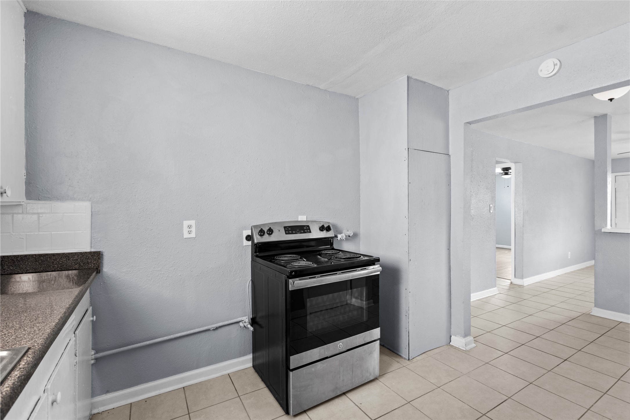 5722 Pickfair Street, Unit 2 Houston, TX 77026 - Photo 8 of 13