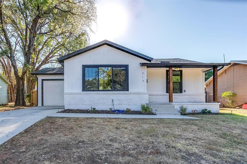 217 South Roberts Cut Off Rd  