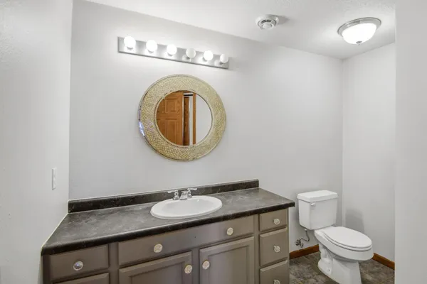 $488,000 | 2504 4th Avenue Northwest, Austin, MN 55912