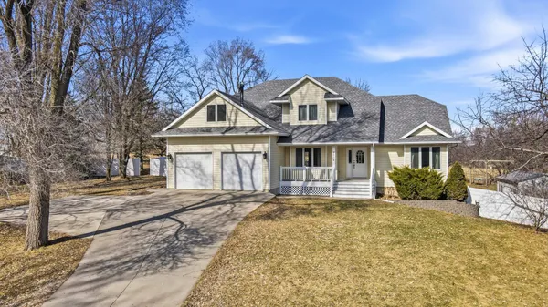 $488,000 | 2504 4th Avenue Northwest, Austin, MN 55912