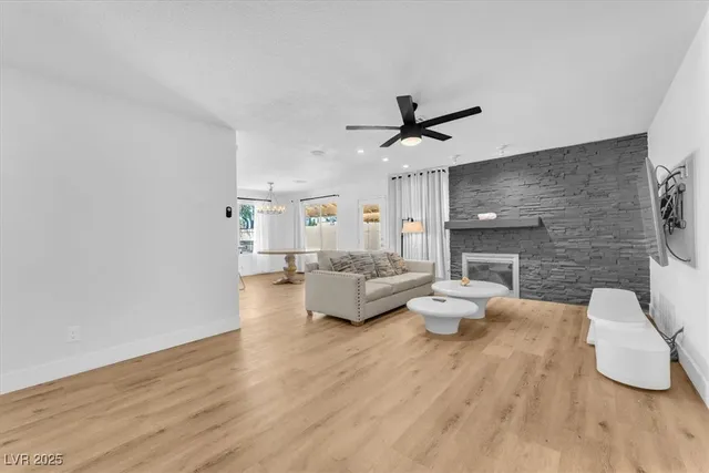 $599,999 | 1795 Nuevo Road, Henderson, NV 89014