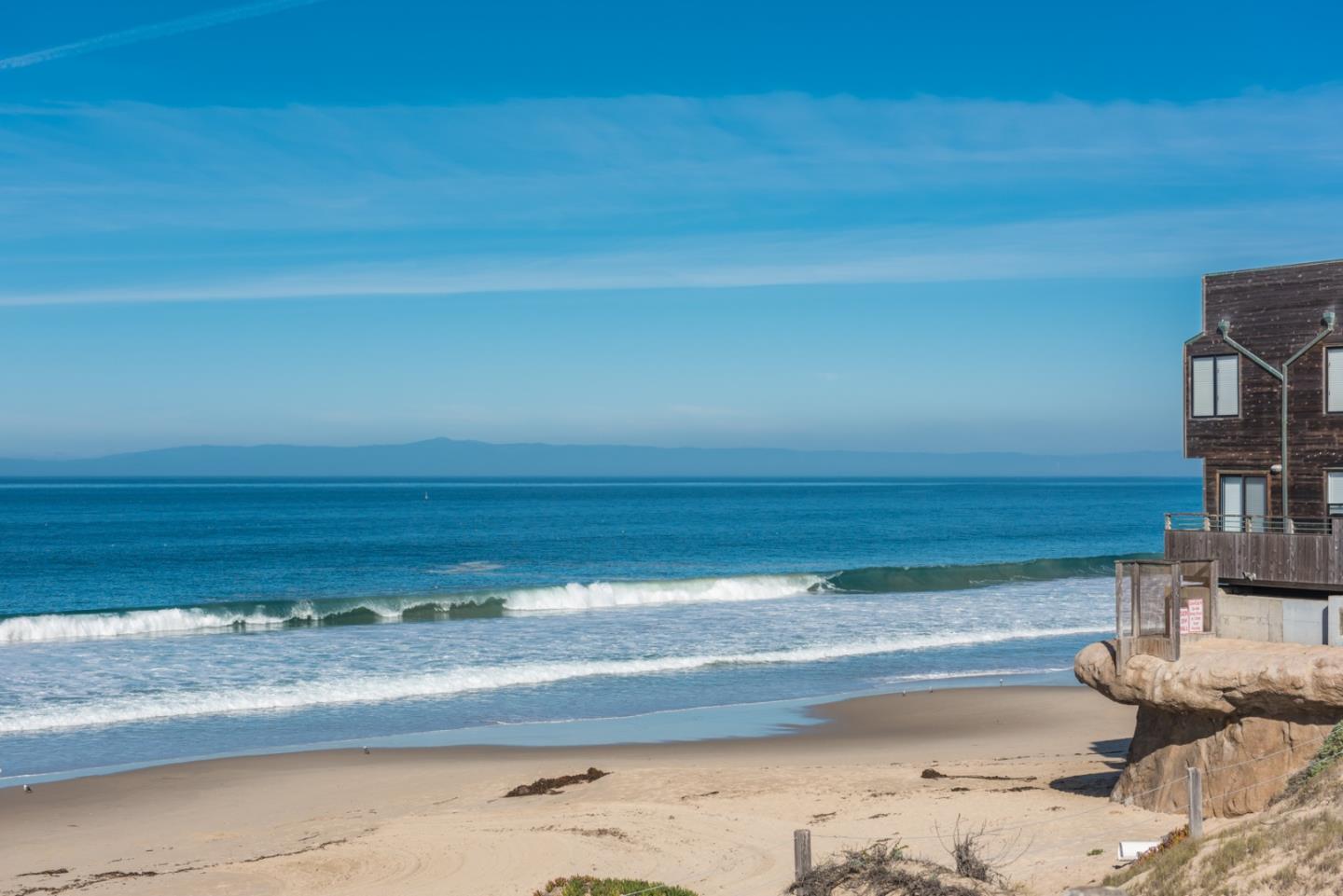 1 Surf Way, Unit 225 Monterey, CA 93940 - Photo 19 of 32 a view of small space