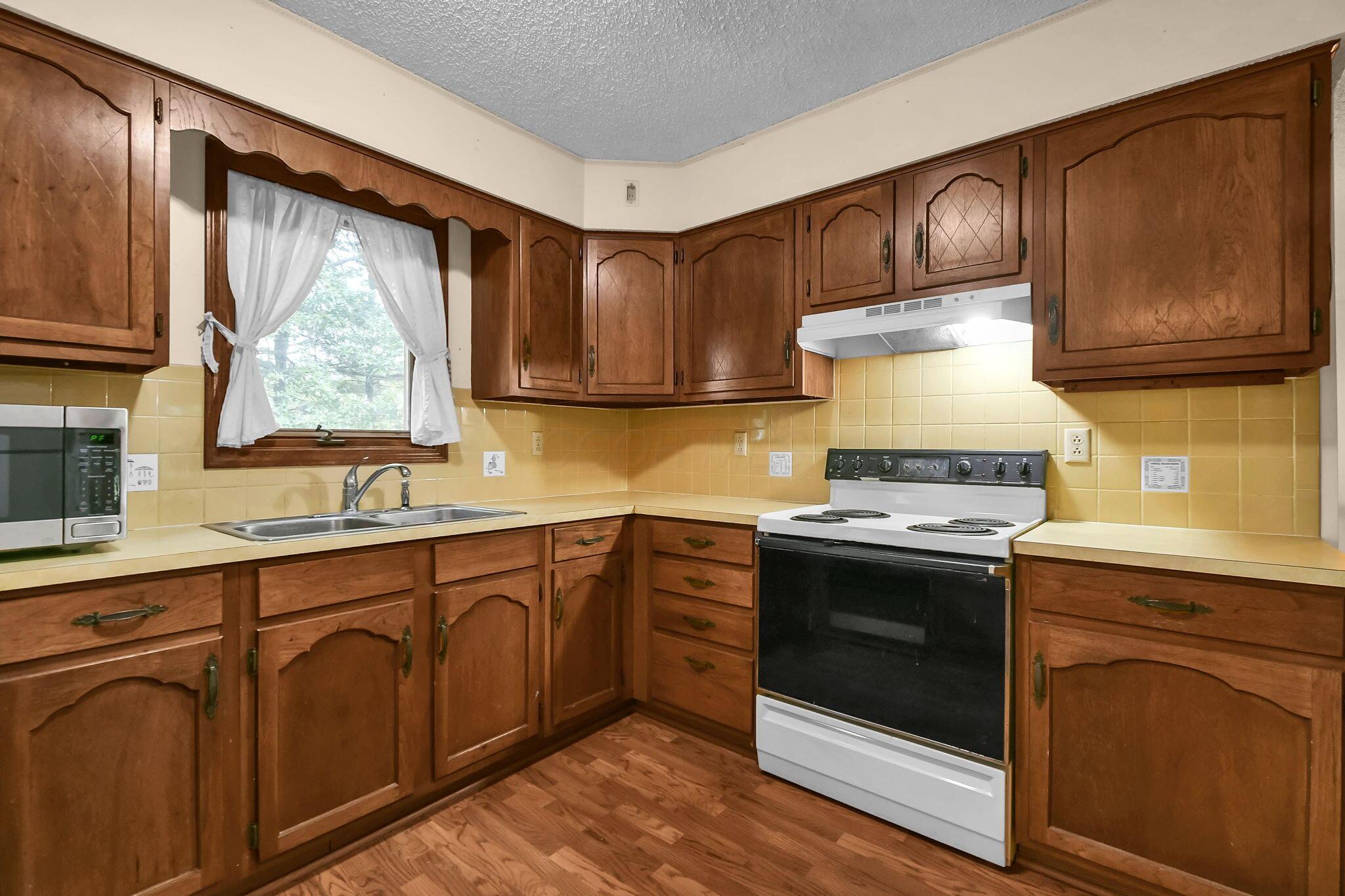 5800 Coonpath Road Northwest Carroll, OH 43112 - Photo 8 of 41 10-web-or-mls-5800-coonpath-rd-nw