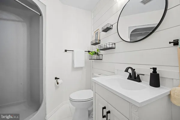 $369,900 | 279 Magothy Beach Road, Pasadena, MD 21122