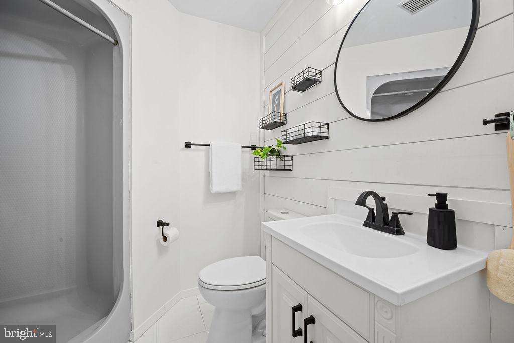 279 Magothy Beach Road Pasadena, MD 21122 - Photo 16 of 21