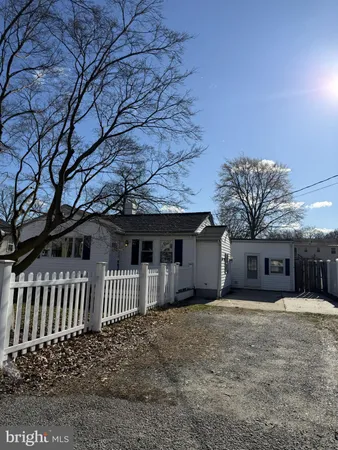 $369,900 | 279 Magothy Beach Road, Pasadena, MD 21122