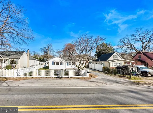 $369,900 | 279 Magothy Beach Road, Pasadena, MD 21122