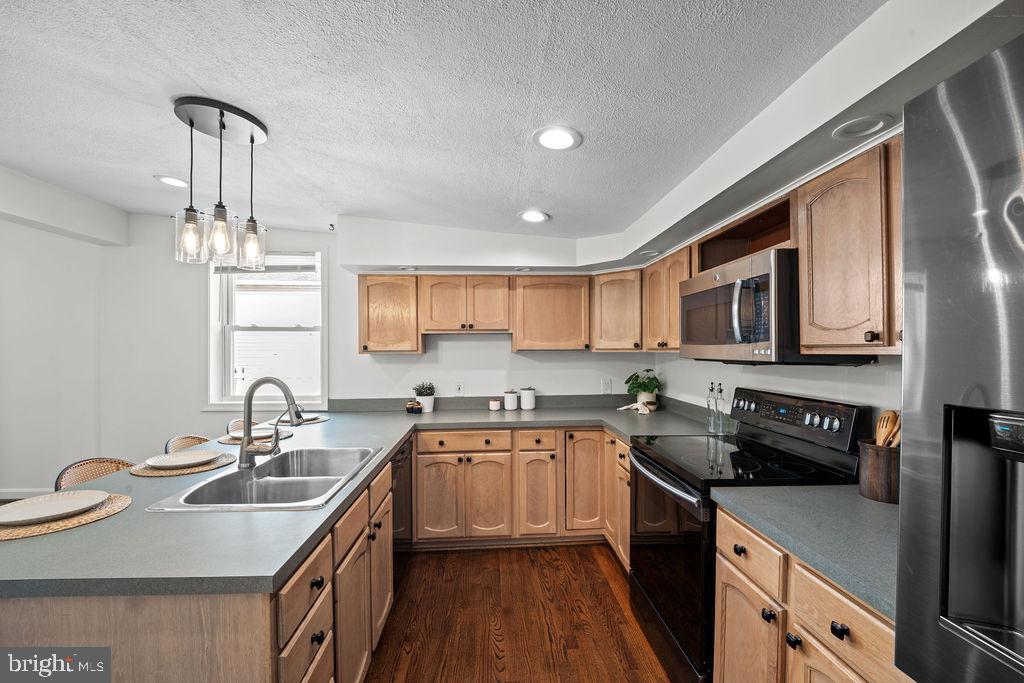 279 Magothy Beach Road Pasadena, MD 21122 - Photo 7 of 21