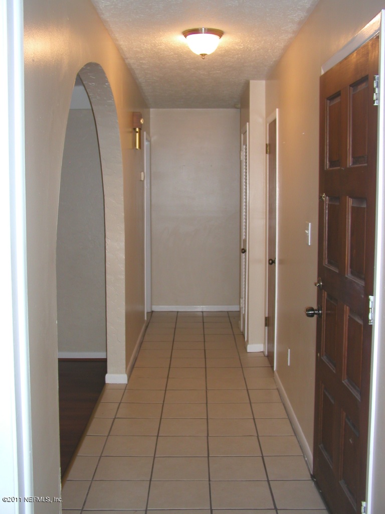 6965 Alana Road Jacksonville, FL 32211 - Photo 3 of 18 Entry Hallway