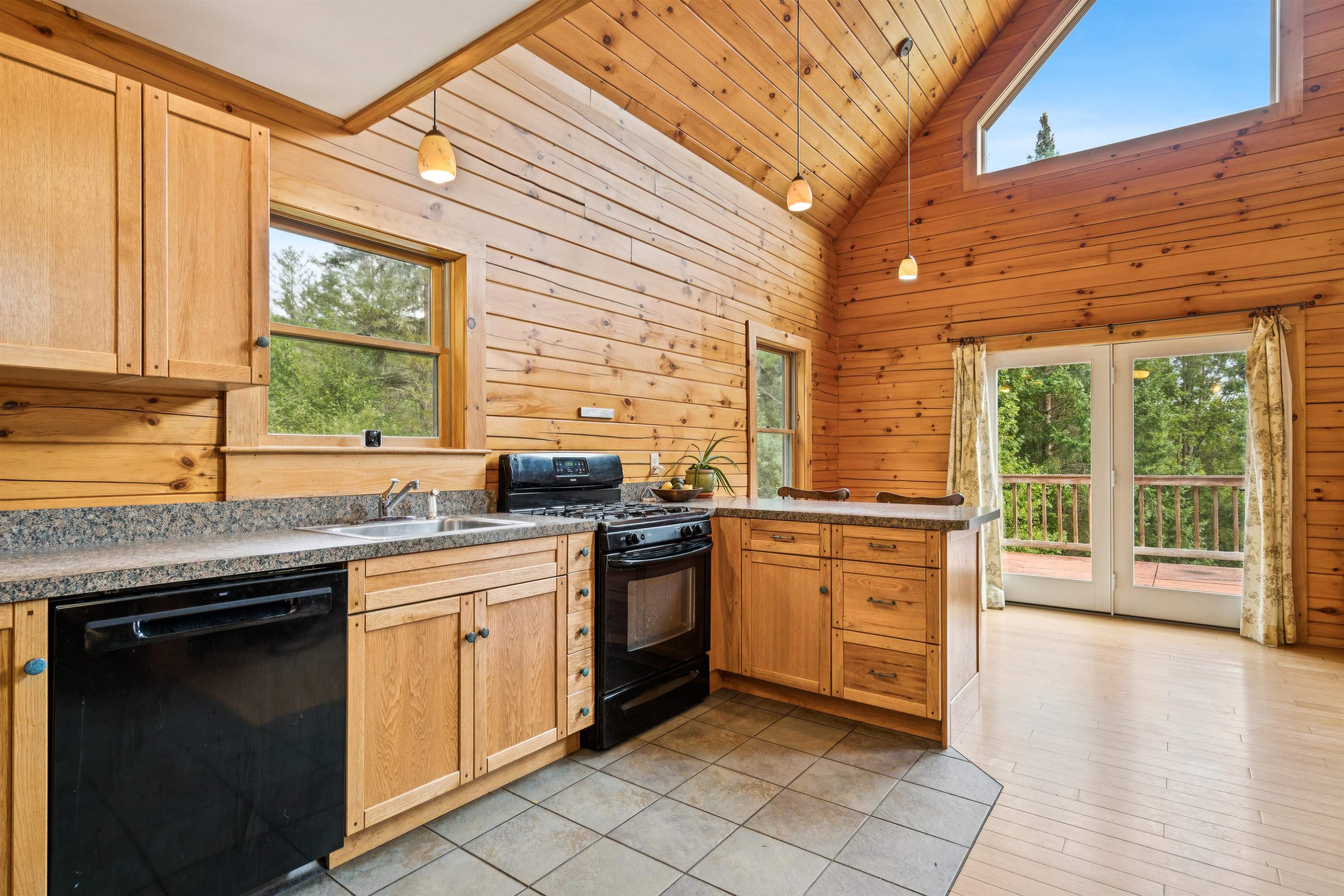 248 Brook Road Chelsea, VT 05038 - Photo 10 of 38