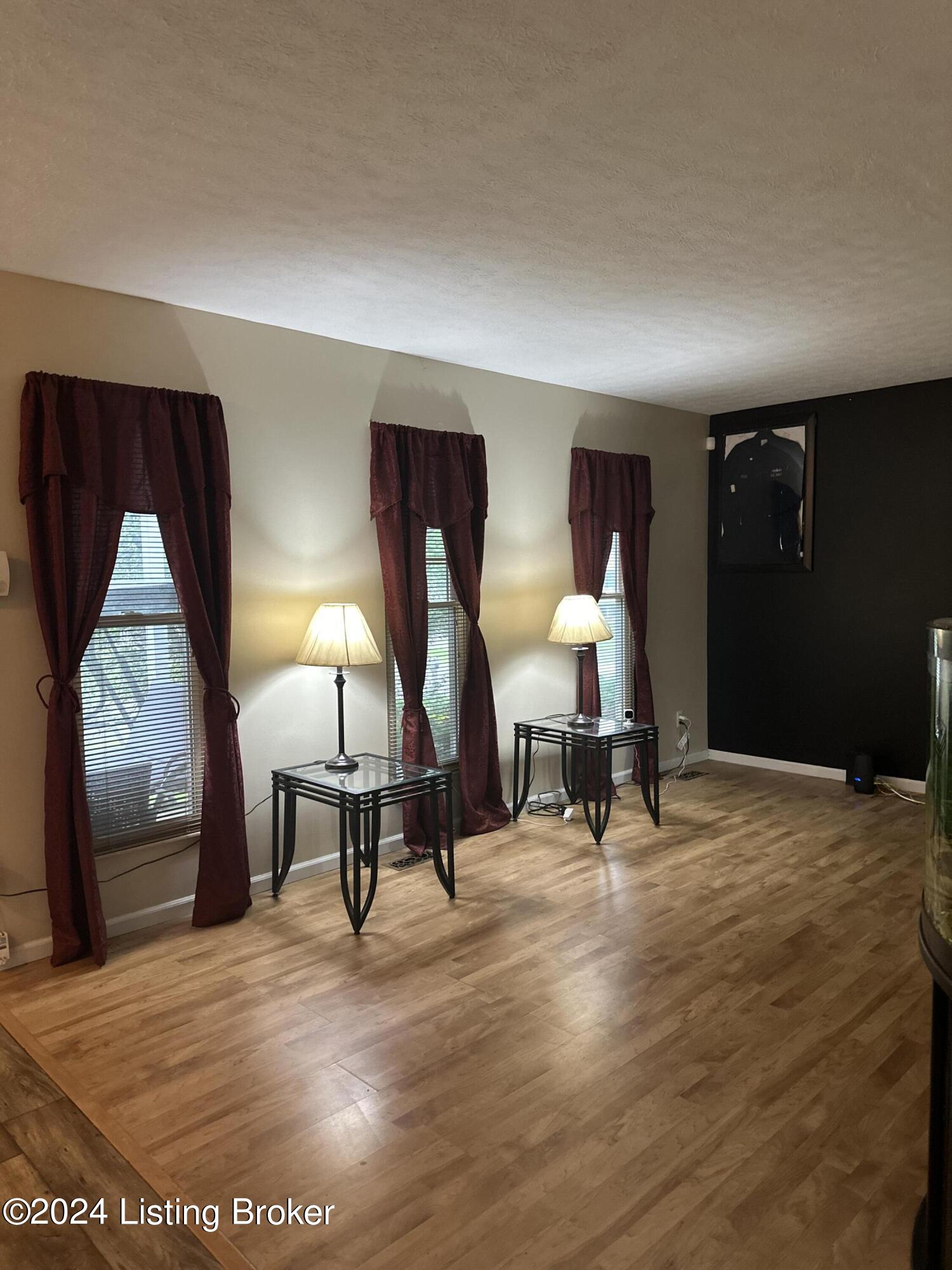 6401 Linstead Road Louisville, KY 40228 - Photo 20 of 26 IMG_2196