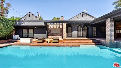 $2,249,900 | 4559 Morella Avenue, Studio City, CA 91607