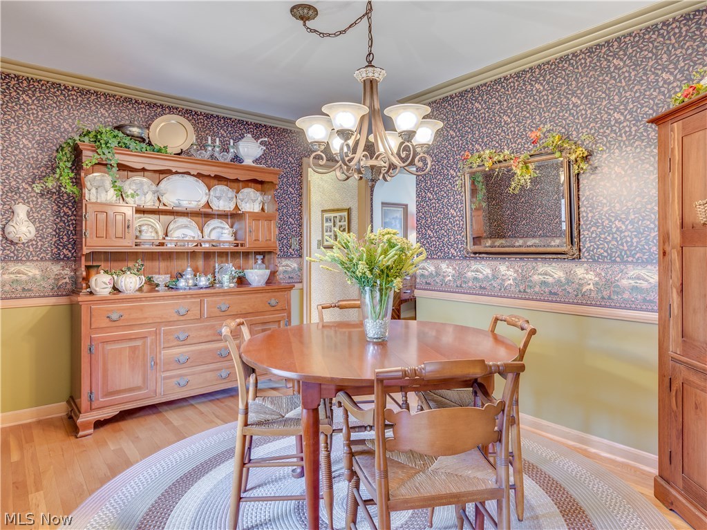 3111 Mayfield Road Silver Lake, OH 44224 - Photo 8 of 34 Dining Room