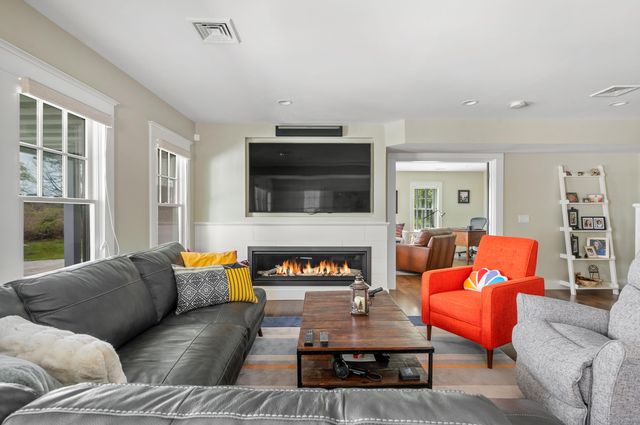 $3,677,000 | 189 Harbor Point Road, Barnstable, MA 02675