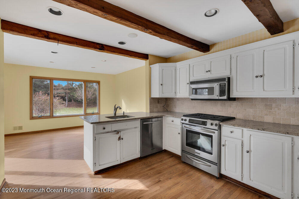 13 Judith Road Little Silver, NJ 07739 - Photo 11 of 39 015_dsc05281