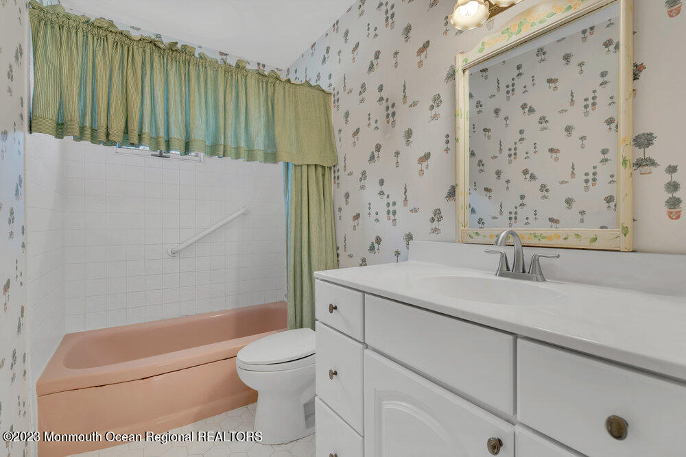 13 Judith Road Little Silver, NJ 07739 - Photo 29 of 39 053_dsc05256