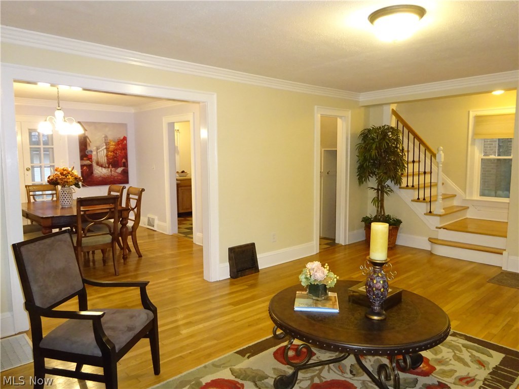 3256 Enderby Road Cleveland, OH 44120 - Photo 8 of 29 Gallery Image 8