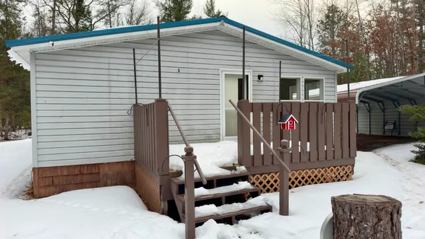 $189,900 | N11956 Jungle Jim Lane, Silver Cliff, WI 54104