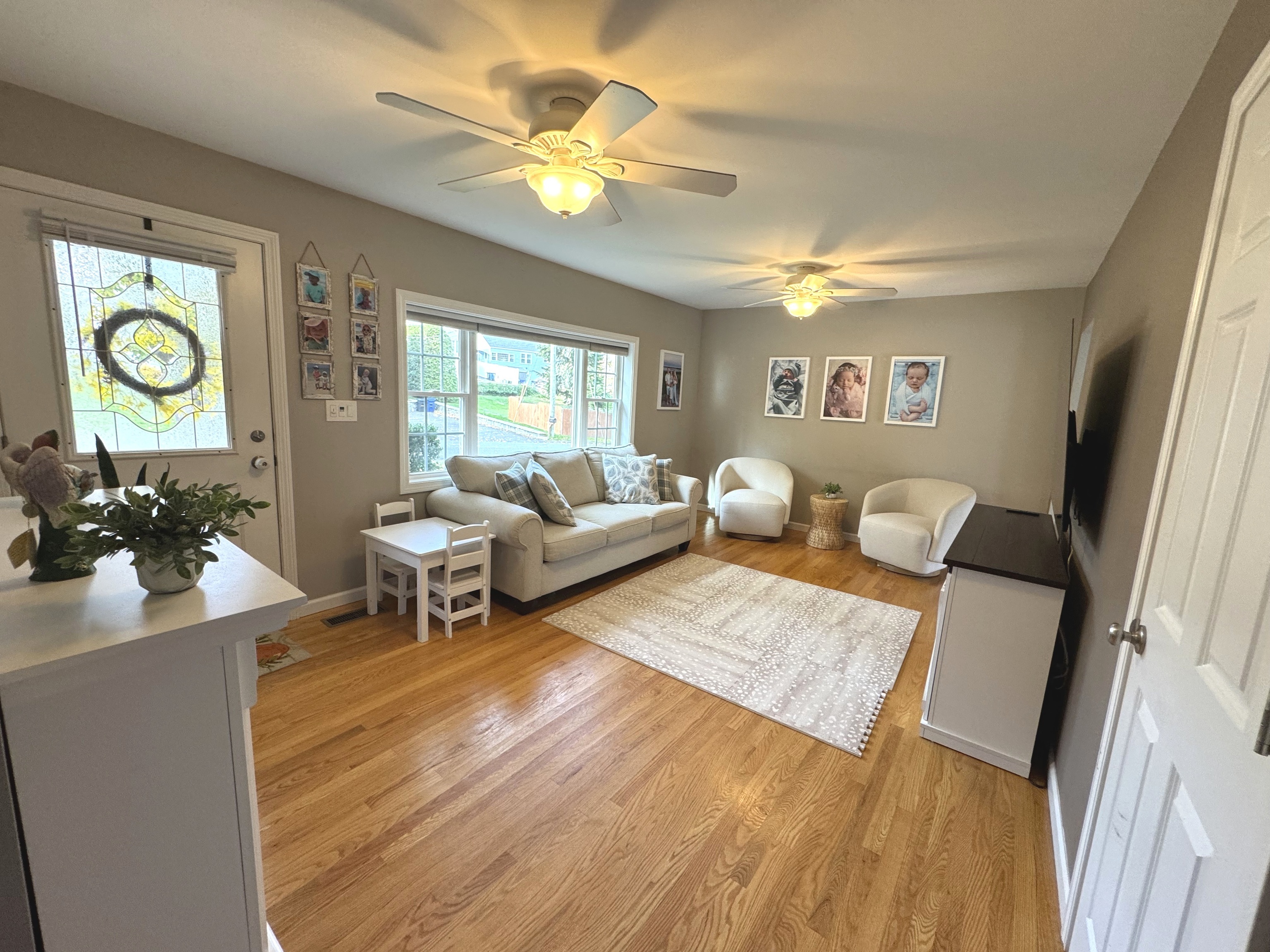 145 Honor Road West Haven, CT 06516 - Photo 3 of 22