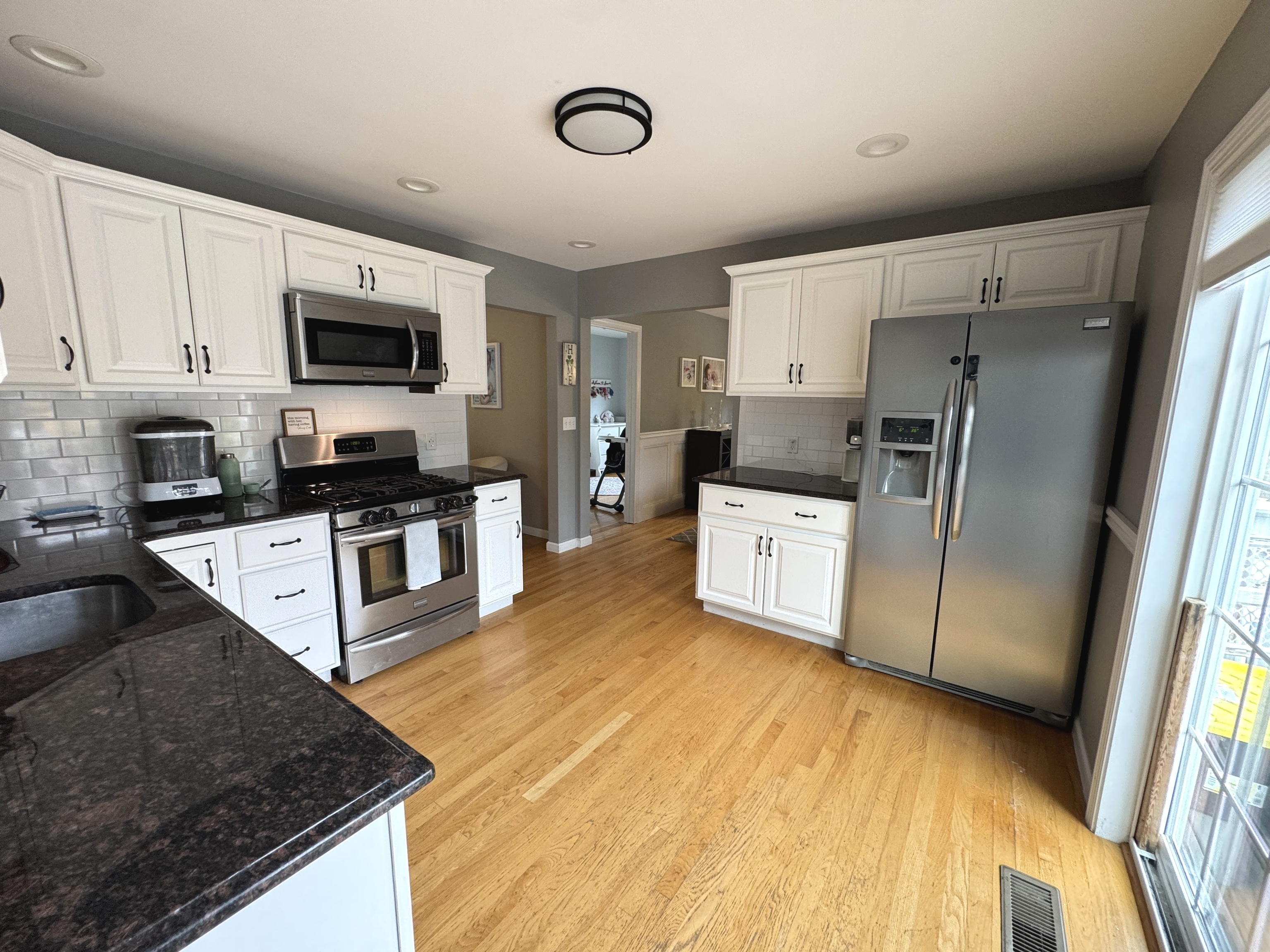 145 Honor Road West Haven, CT 06516 - Photo 7 of 22