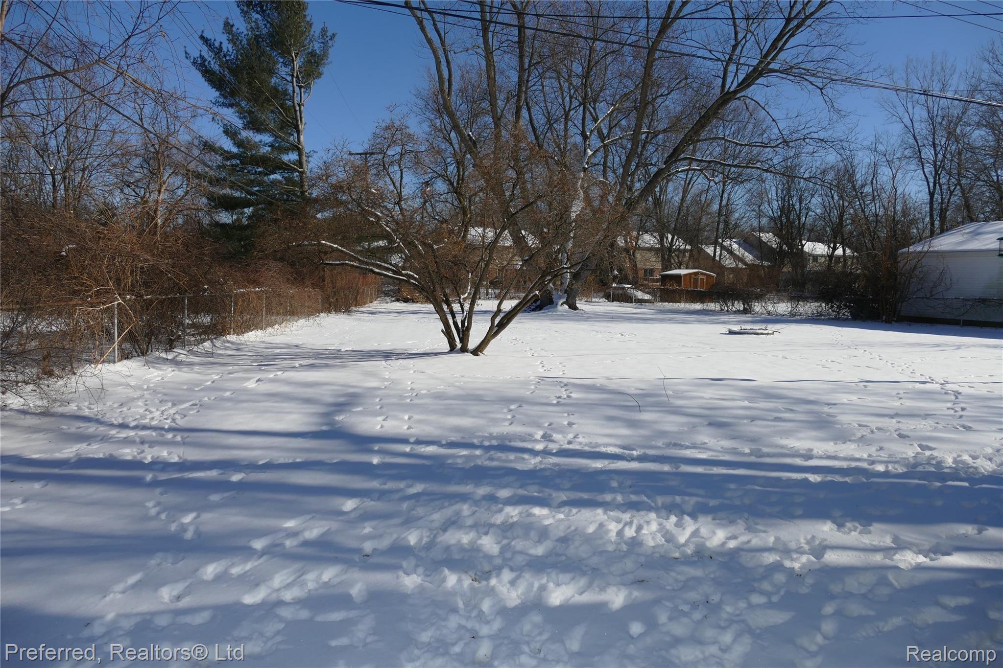 13975 Sheldon Road Belleville, MI 48111 - Photo 20 of 22 P1020807.JPG