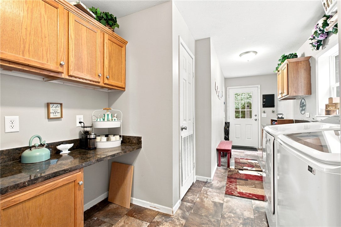 14839 Plainview Road Charleston, IL 61920 - Photo 22 of 30 Gallery Image 22