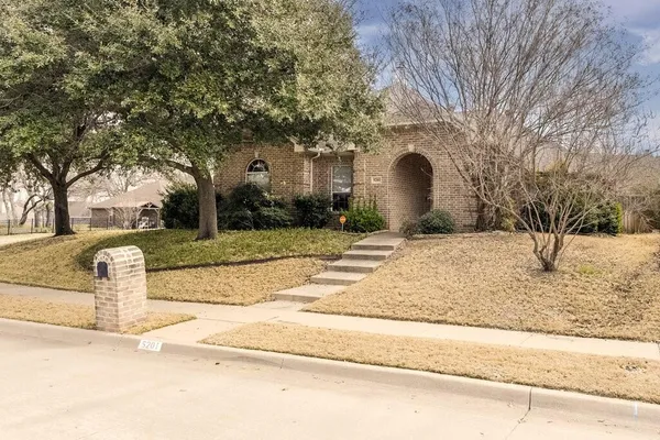 $410,000 | 5201 La Bandera Trail, Benbrook, TX 76126