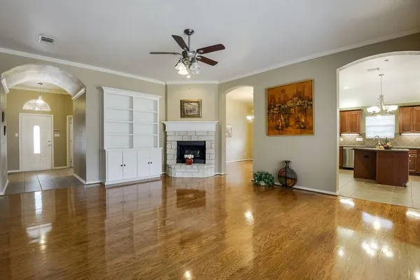 $410,000 | 5201 La Bandera Trail, Benbrook, TX 76126
