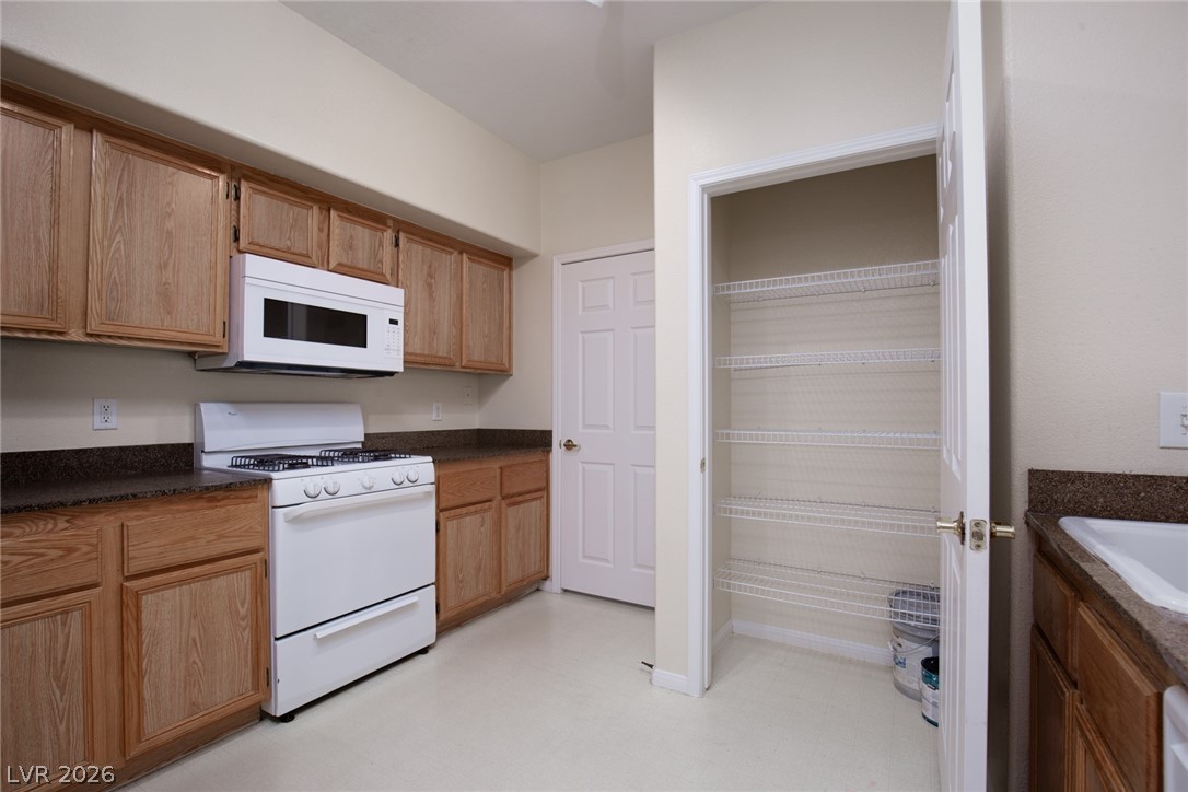 10550 West Alexander Road, Unit 2126 Las Vegas, NV 89129 - Photo 15 of 18