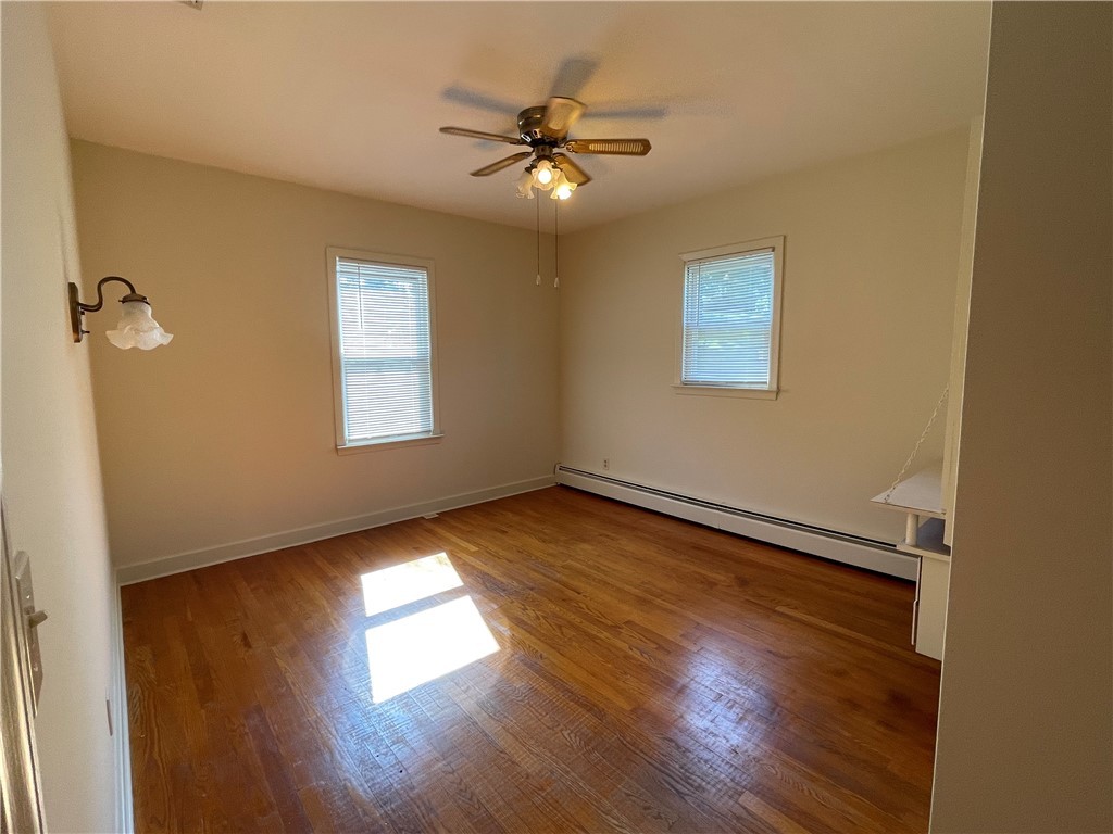 455 River Road Lincoln, RI 02865 - Photo 18 of 39 Bed