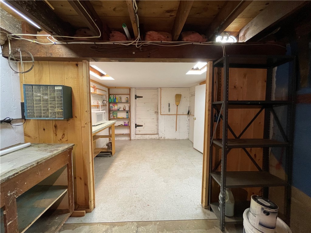 455 River Road Lincoln, RI 02865 - Photo 39 of 39 Workshop