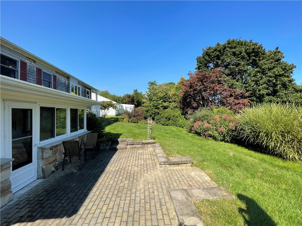 455 River Road Lincoln, RI 02865 - Photo 7 of 39