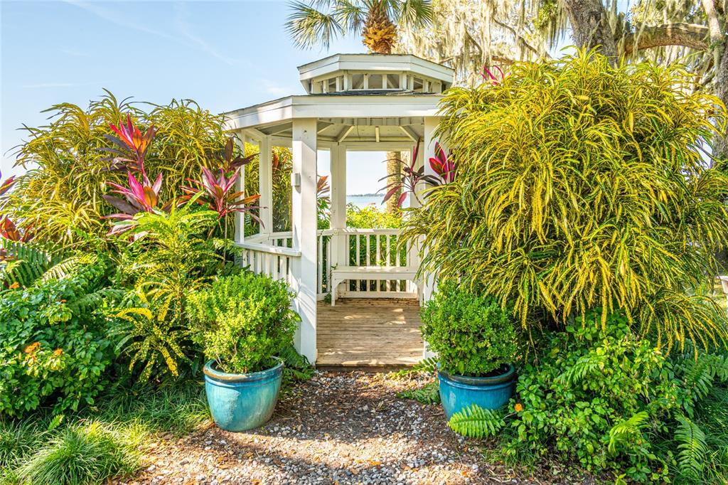 245 South Rhodes Street Mount Dora, FL 32757 - Photo 40 of 64