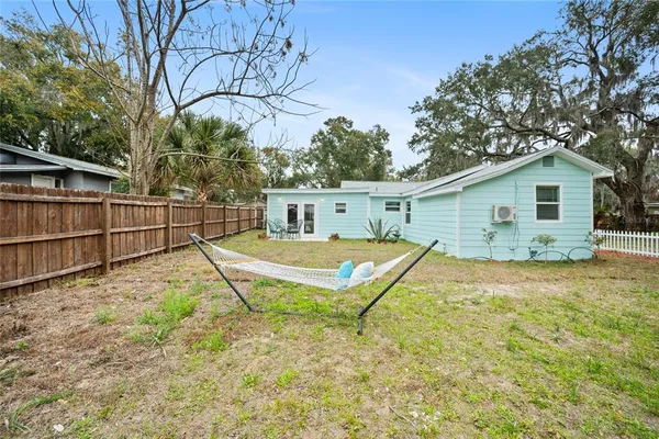 $3,900 | 245 South Rhodes Street, Mount Dora, FL 32757