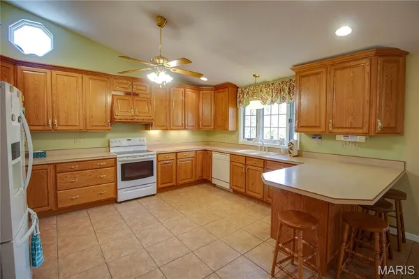 $499,000 | 676 Highway 108, Carrollton, IL 62016