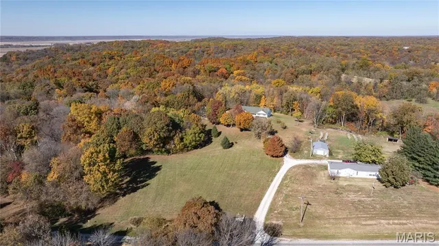 $525,000 | 676 Highway 108, Carrollton, IL 62016