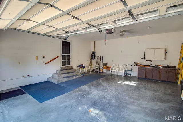 $525,000 | 676 Highway 108, Carrollton, IL 62016